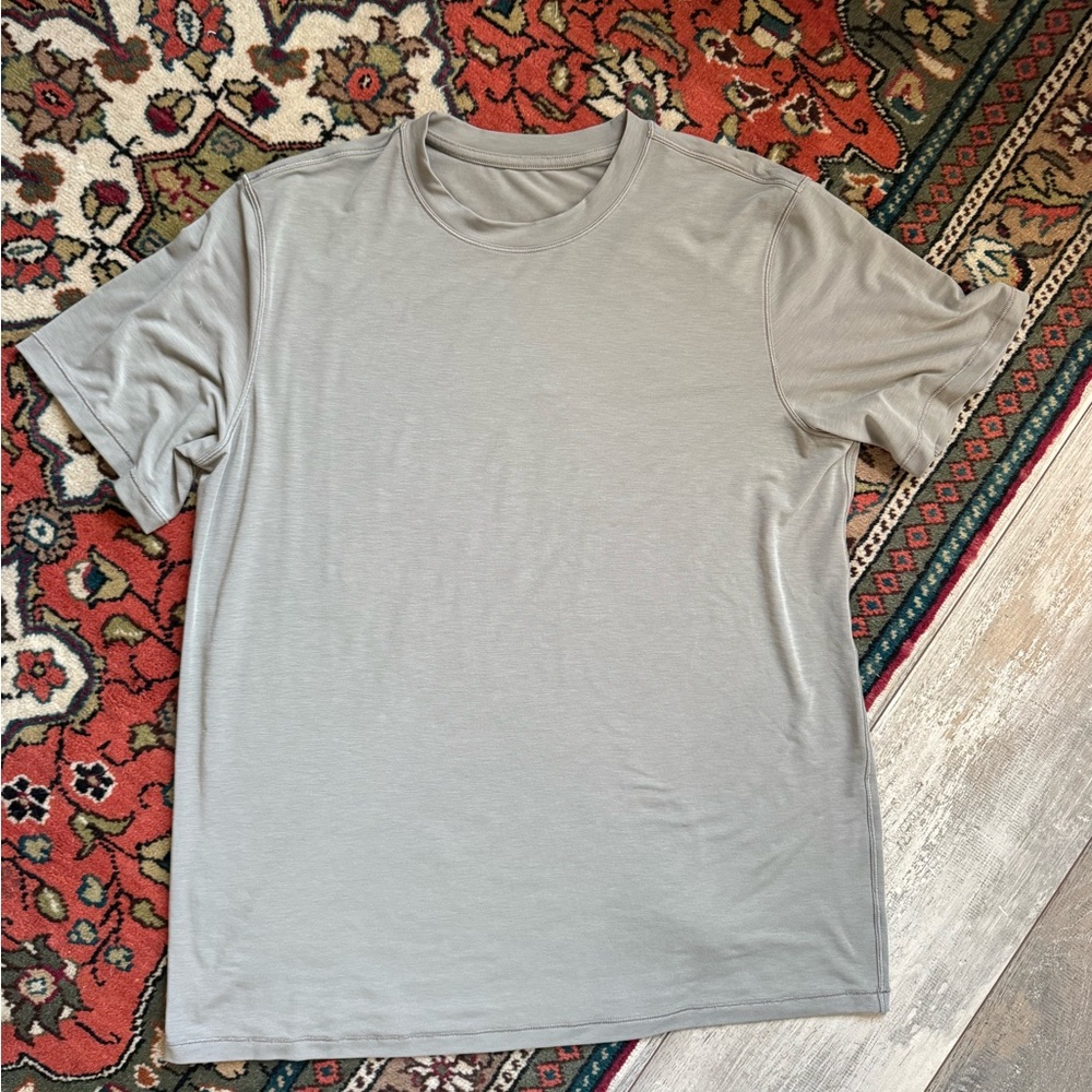 Lululemon Jersey Training Short-Sleeve Shirt Women’s Size 8 Oak